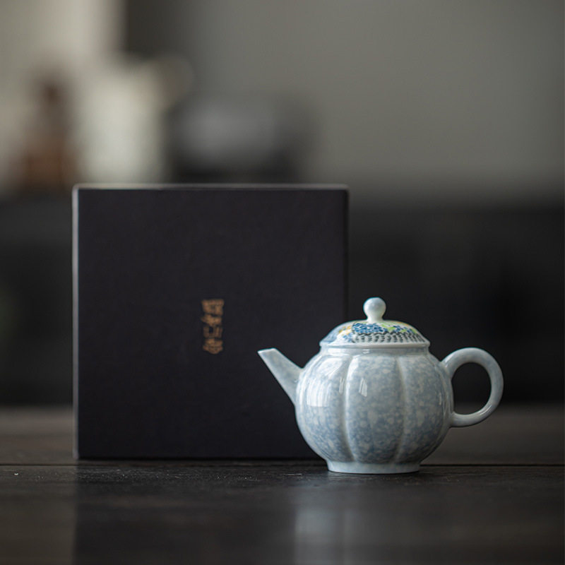 小紫花 暮山紫手绘茶壶 仿生陶瓷泡茶手执壶 球孔过滤文人壶