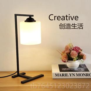 高档创意台灯欧简现代约室时尚暖光个性学习灯书桌装饰温馨卧床头