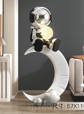高档宇航员大型落地摆件客厅电视柜沙旁发家居迁装品灯太空人乔礼