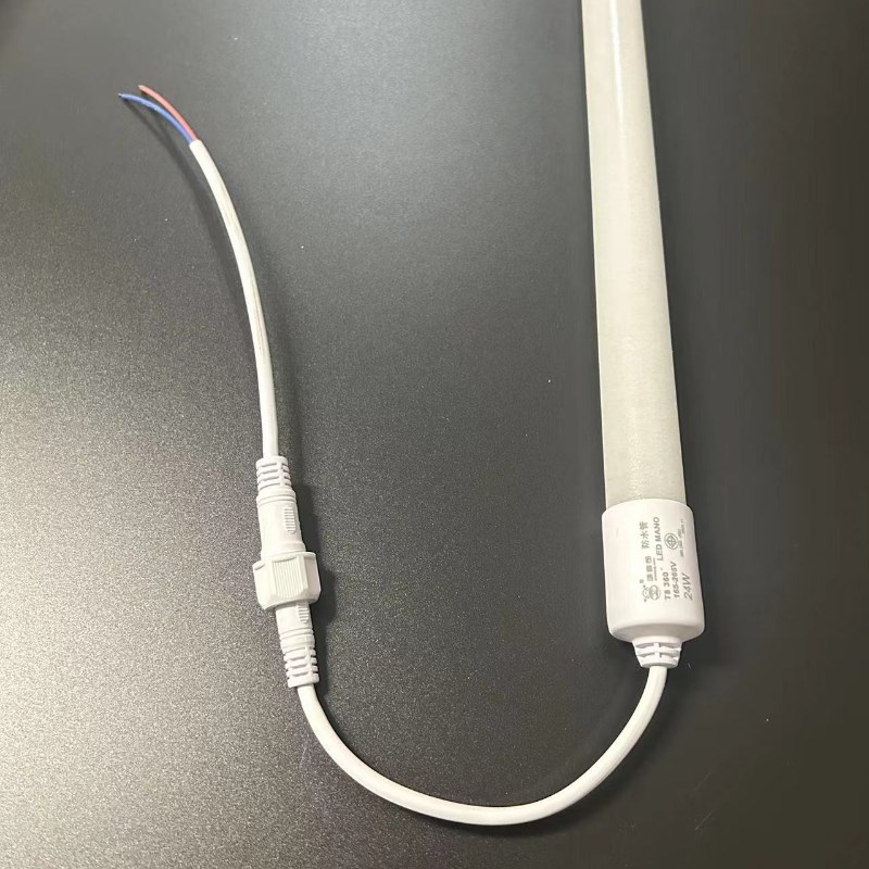 LED防水管T8户外防水灯箱T8长条F室外家用广告箱防雨灯管圈舍养殖