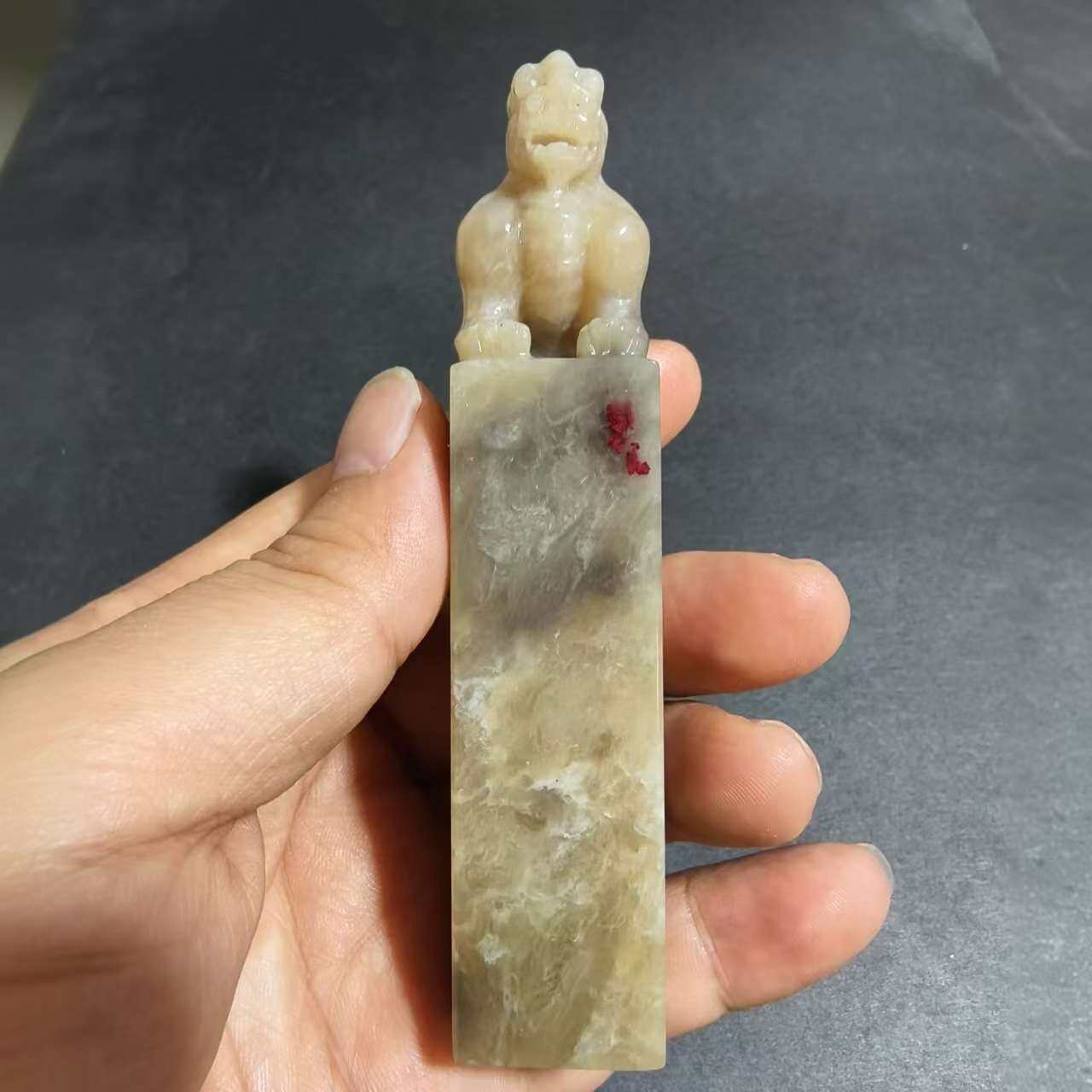 寿山石巴林石牛角冻鸡血石雕刻钮头瑞兽闲章文创金石篆刻印章收藏