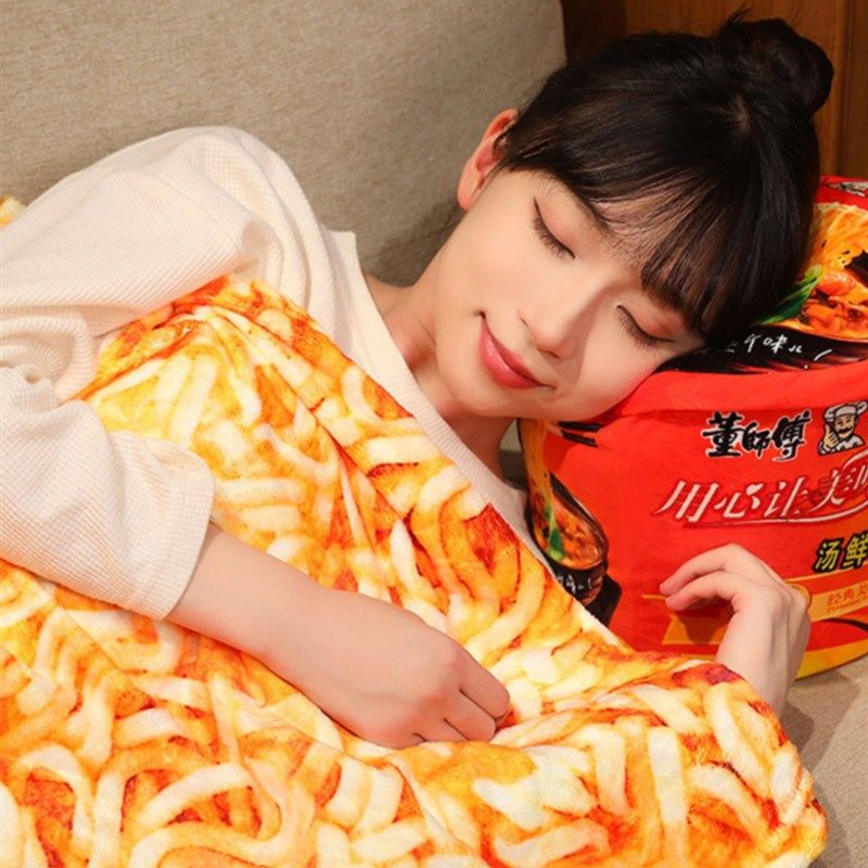 精选彷真泡面桶毯子方便面抱枕创意靠枕个性礼物二合一毛毯车载靠,居家布艺,抱枕被,淘宝优惠券,粉丝福利购,淘宝优惠卷