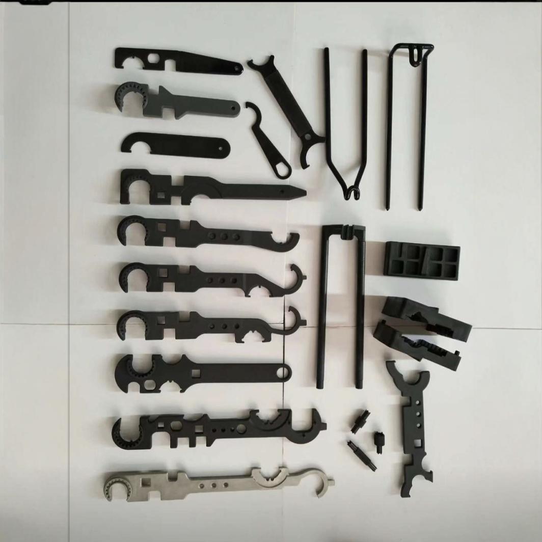 多功能扳手 多功能组合扳手高硬度AR15/M4 工具家用扳手供应