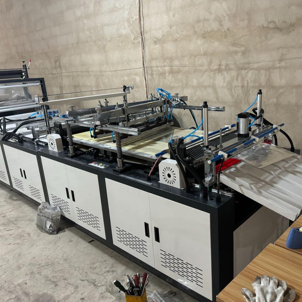 全自动三角袋鲜花袋制袋机高速花袋机异性袋制袋机opp花卉袋机