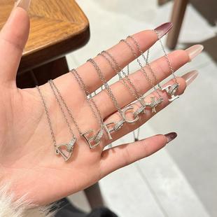 新嘉棋饰品26个字母z项链H女款首字母y手链钛钢不掉色新嘉棋饰品