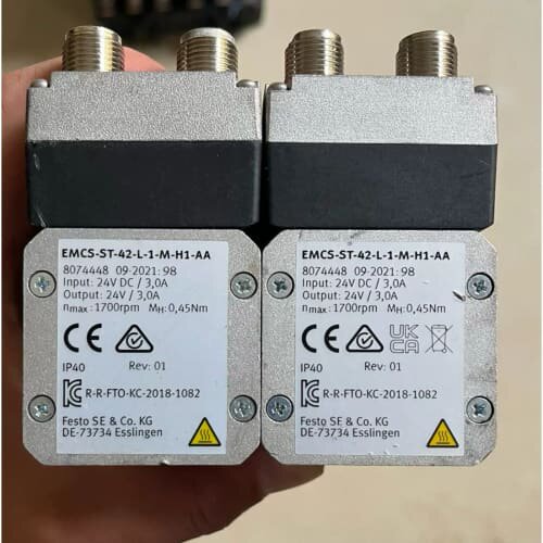 议价电缸电机EMCS-ST-42-L-1-M-H1-AA