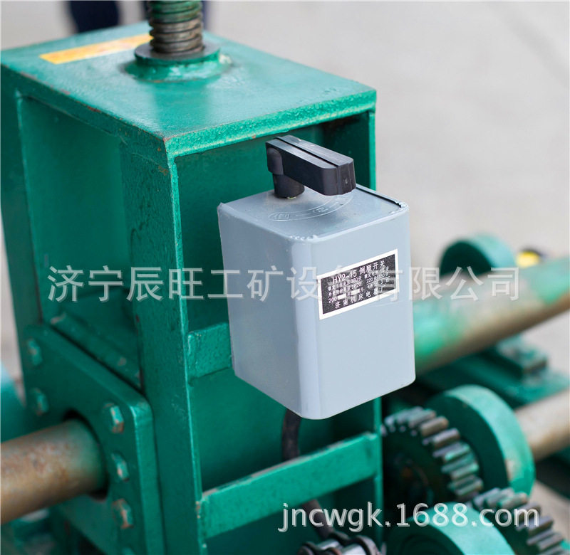 厂家销售全新手动弯管机 车棚弯弧机 大棚弯管机 手摇电动弯管机