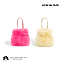 WANGXIAOBEN原创新款秋冬蓬松画筒女款时尚水桶包手提包CD2011618
