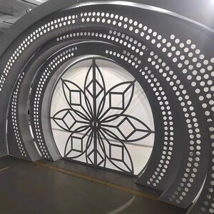 新款婚庆道具铁艺雕刻发光背景屏风气吞山河 婚礼堂定制款T台立体