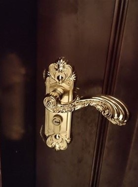 卧室房门锁体恒大地产工程用金色孔距110130孔室内门锁5050双舌锁