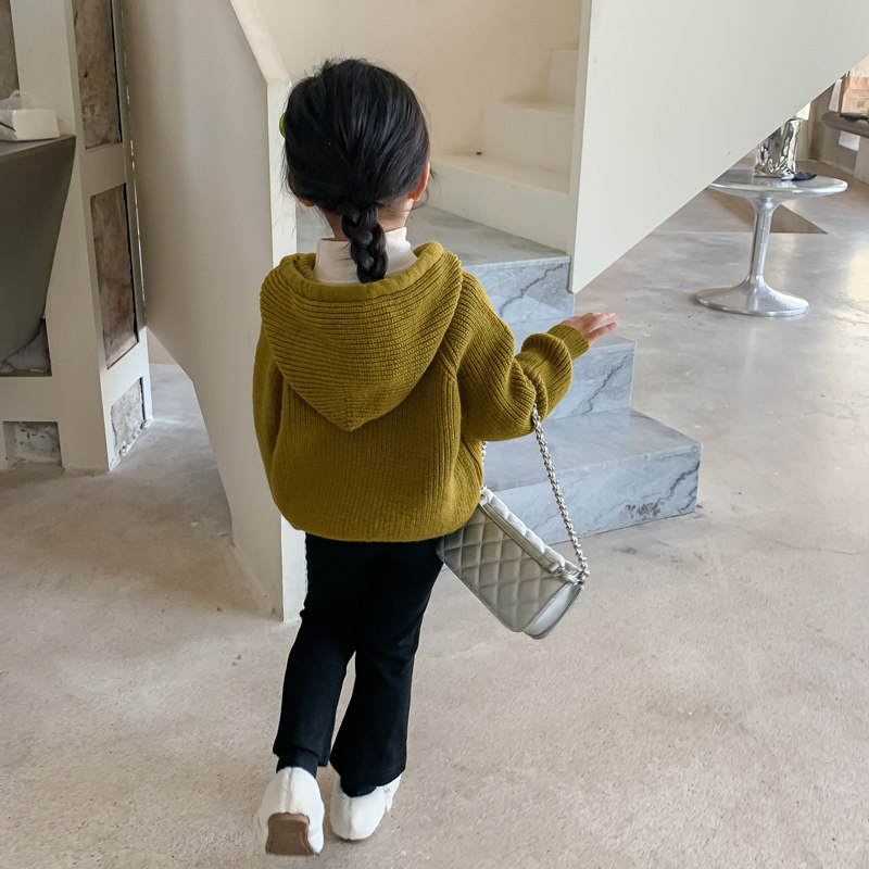 女童毛衣春秋2023新款春装开衫春季儿童装时髦上衣针织衫宝宝外套