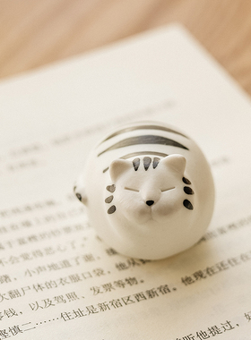 创意可爱猫咪迷你陶瓷摆件微观摆设电视柜家居装饰招财猫礼物茶宠