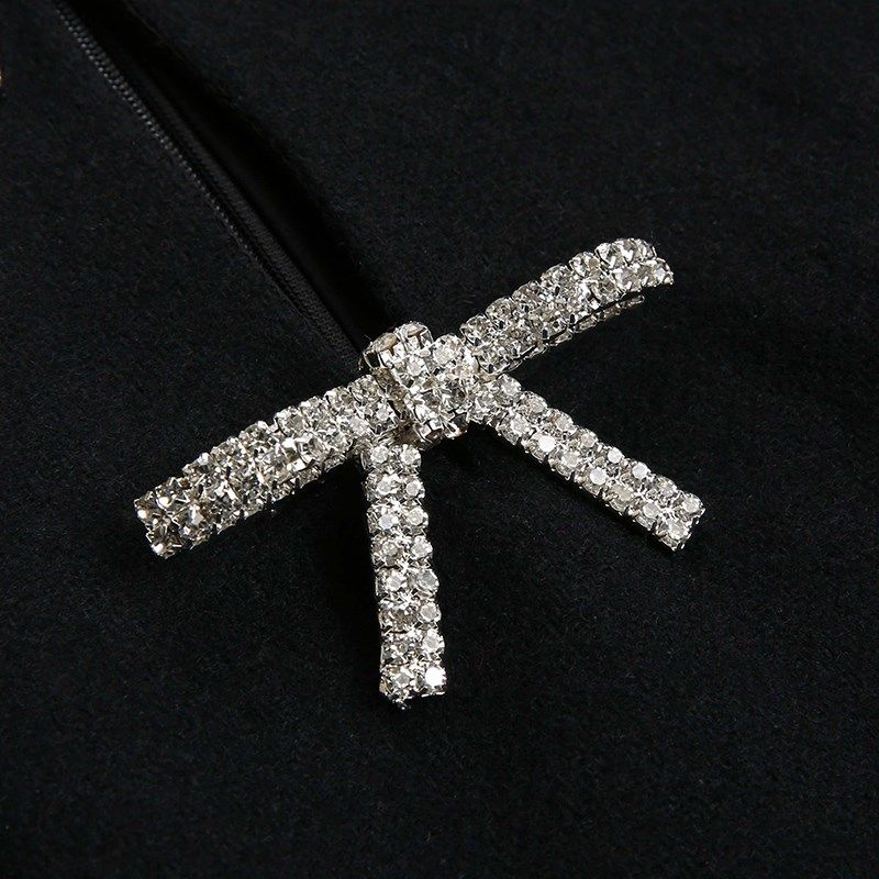 韩语琳 法式黑色长袖连衣裙2024新款女秋冬漂亮独特气质短款裙子