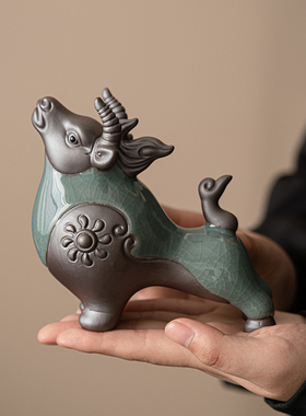 牛气冲天陶瓷哥窑牛摆件招财家居客厅博古架装饰品生肖牛礼品摆设