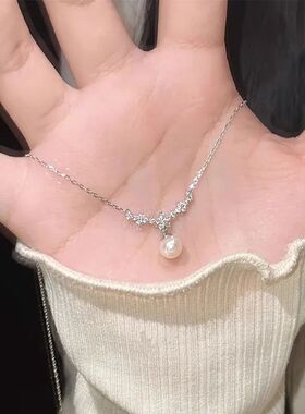 单颗小珍珠锆石项链女气质高级感名媛小众设计感日常百搭潮2024款