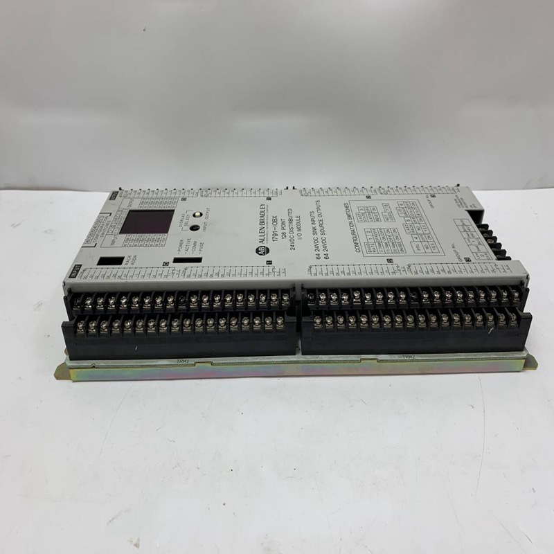 1585D-M4TBJM-2      A-B    工控备件耦合模块