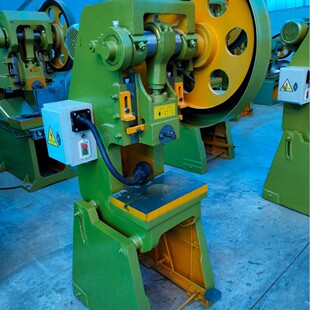 山东顺通冲床厂6.3吨普通冲床 厂家供应产地货源价格优压力机