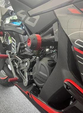 适用春风450SR SR-S 450NK改装防摔球车身防摔胶保险护杠排气保护
