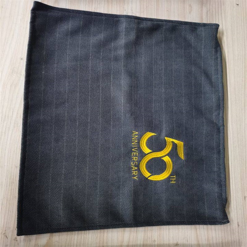 刺绣服装a毛巾包包帽p子衣服绣logo绣字裁片绣花加工来图定制
