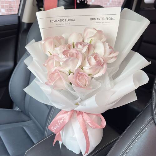 精致玫瑰香皂花仿真花成品送老婆女朋友暗恋者七夕节仪式感小花束