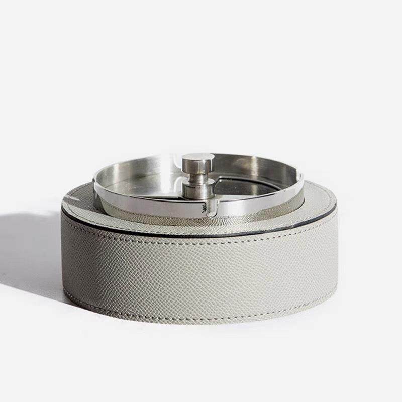 简约轻奢皮革烟灰缸金属创意家居酒店售楼处客厅会议室高端摆件