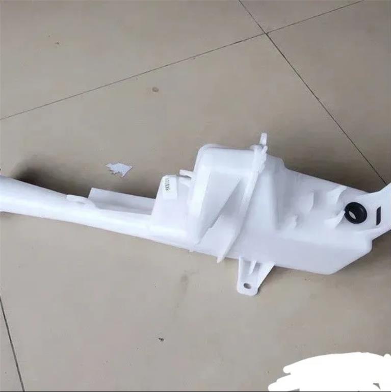 适用现代IX35玻璃水壶新老款ix35喷水壶雨刮玻璃水箱储水壶备水箱