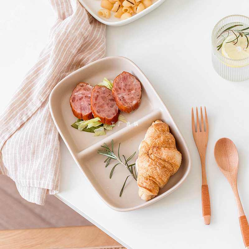 小清新韩式两格分餐盘陶瓷可爱家用分格早餐盘饭盘拼盘