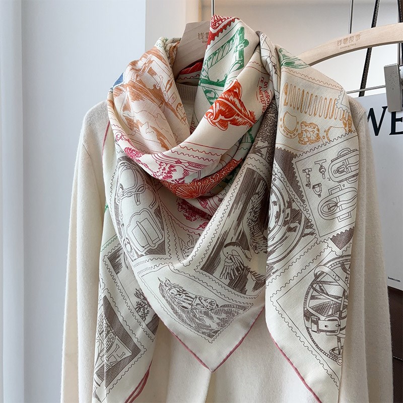 治愈色福宝集邮!j丝毛围巾女秋冬季真丝羊毛方巾空调保暖披肩两用