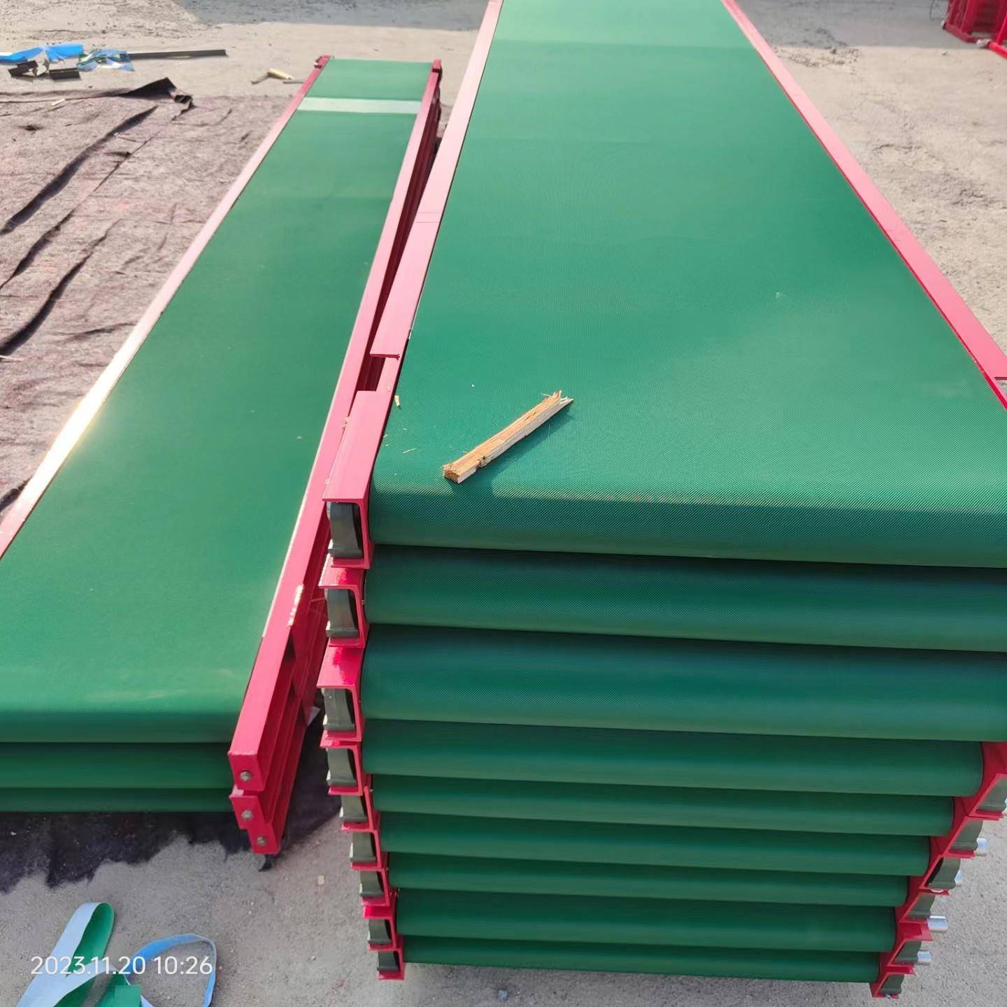 厂家非标各种材质输送机传送带提升机装车卸车皮带输送机