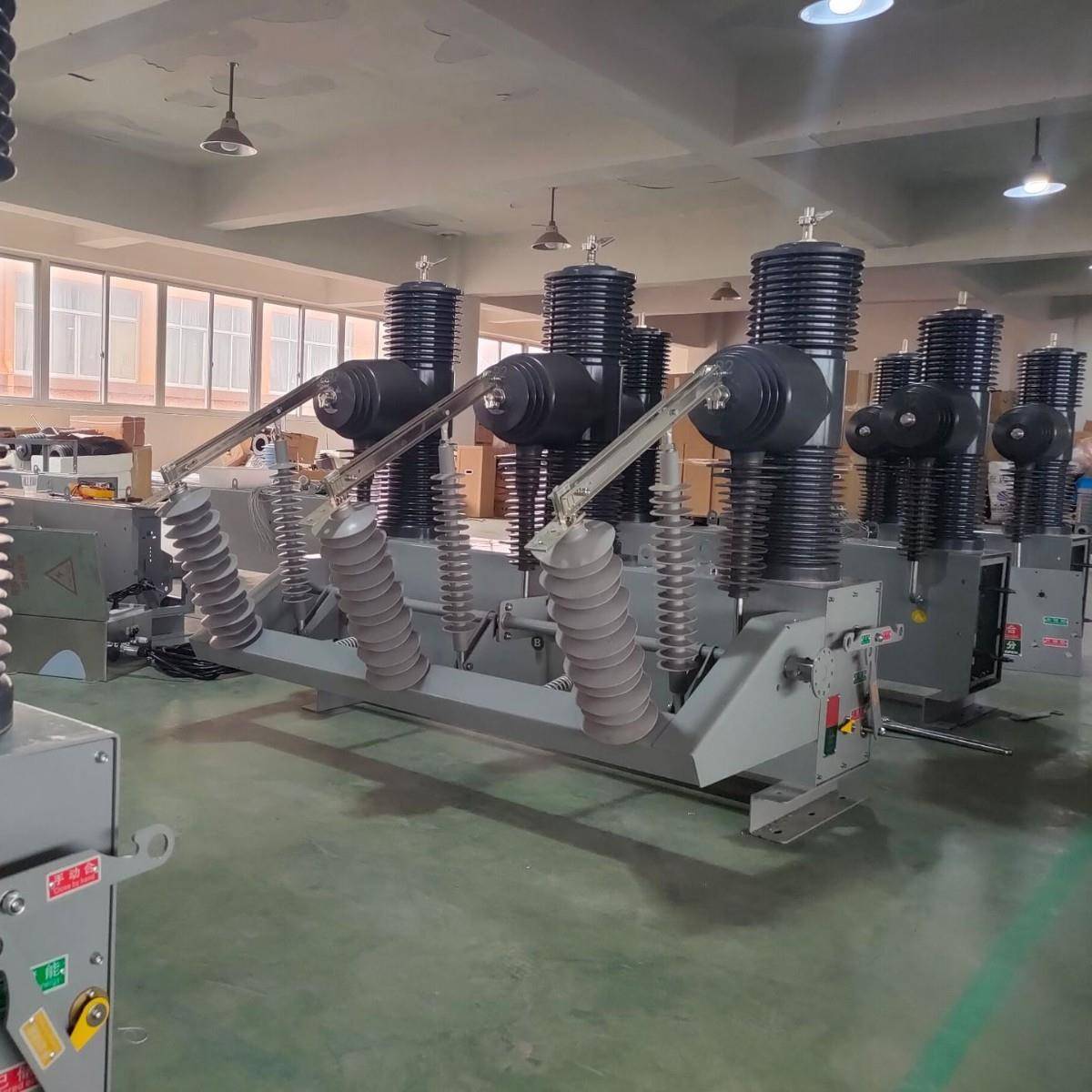 自动重合器33KV变压器配重合闸开关ZW32-40.5户外33KV自动重合器