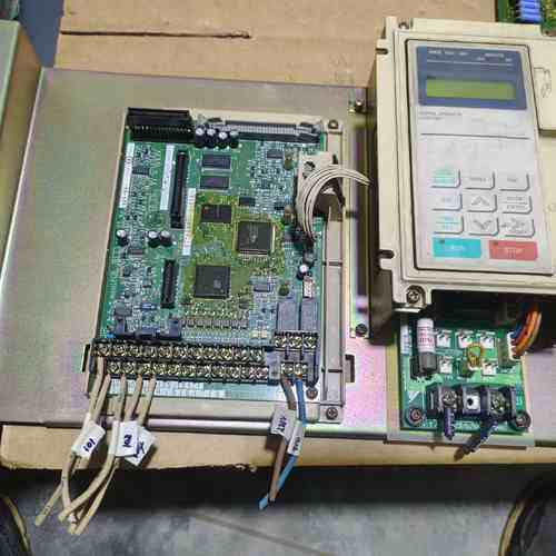 非标价安川616G5变频器主板带面板图片上整个议价