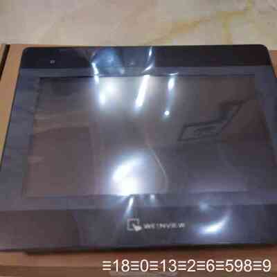 四台威纶通触摸屏MT8102IP，配件齐全，需要的