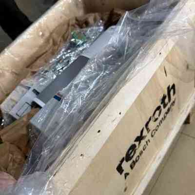 VAM82.1-USB-NF-TA-TA-VE-MA-NNN