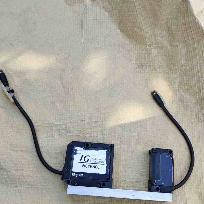 一套旧货IG-028激光传感器，图片实物，就