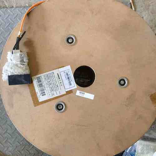 光跳线﹣1*6MPO（公）阵列连接器﹣1*6M PO（公）阵