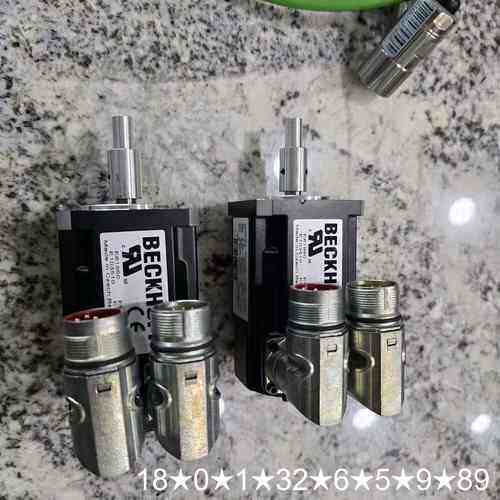 BECKHOFF AM3021-0C00-0000 余