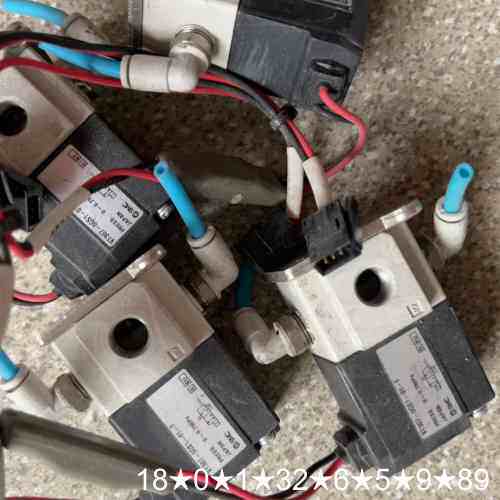 VT307-5GS1-01-F 电磁阀 件