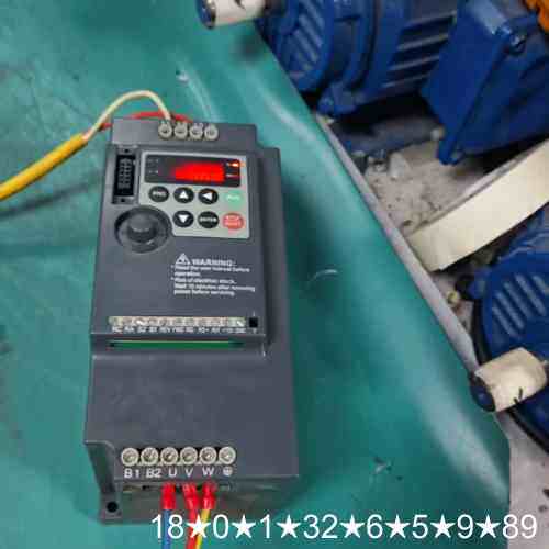 众辰变频器3.7KW，NZ200-3R7G-4，成色如图，功