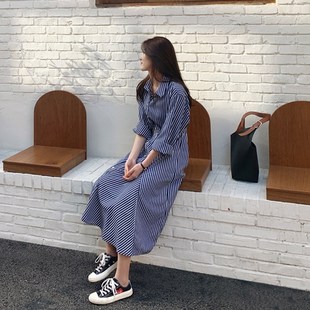 藍白條紋連衣裙女中長款 韓版 系帶顯瘦不規則襯衫 裙潮 2022春秋新款
