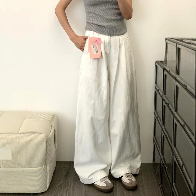 白色褶皱阔腿牛仔裤女2025秋季新款高腰宽松显瘦垂感直筒拖地裤子