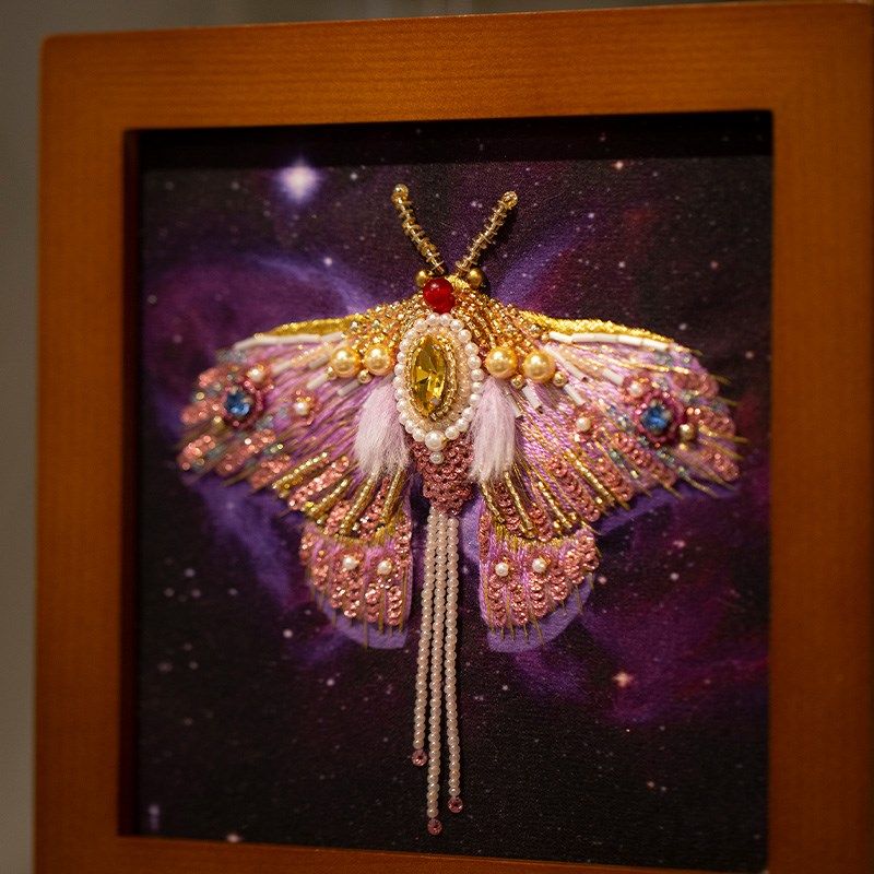 优选阿卡手工刺绣手工diy材料包飞蛾立体相框画法式珠绣摆件创意,居家布艺,缝纫DIY材料套装,淘宝优惠券,粉丝福利购,淘宝优惠卷