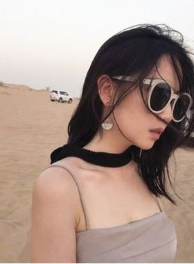 2018新款太阳镜女潮沙滩网红明星同款复古经典白色墨镜框圆脸显瘦