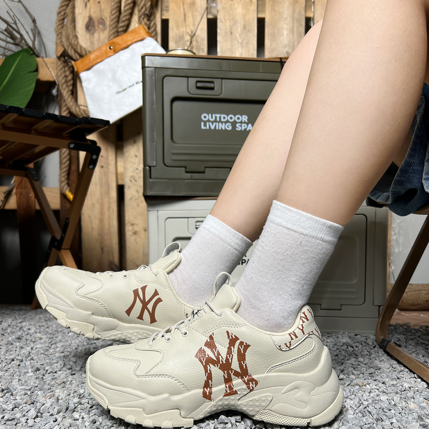 MLB男鞋女鞋老爹鞋25冬季新款老花系列复古休闲鞋时尚厚底运动鞋