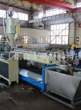 生产扁丝编织网编织袋牧草网的机器塑料拉丝机生产线