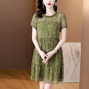 小个子妈妈真丝雪纺连衣裙宽松遮肚子A字短裙子中年女装碎花夏装