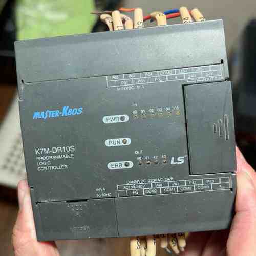 LS K7M-DR10S PLC控制器 220V 44VA咨询维修