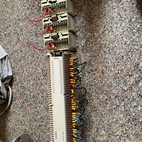 PLC，型号FC2N--128MR一套，功能议价