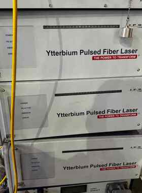 IPG激光发生器 YLPN-1-30X240-200-R。