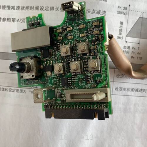 E70CB15B变频器主板控制板CPU板FR-E7400议价