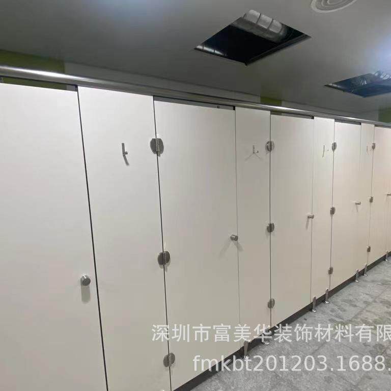 深圳工厂直销抗倍特板卫生间隔断学校防水防潮板厕所隔断儿童隔板